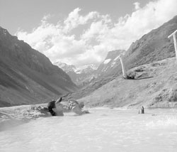 Blissful soaking<br />
with an Andes backdrop.