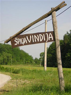 Sign marking the path to Vindija cave in Croatia. Photos: Meredith Younge