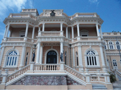 The Centro Cultural Palácio Rio Negro.