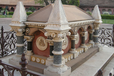 The tomb of John Russell Colvin.