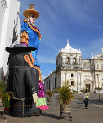 The León Cathedral as seen from Parque Central.