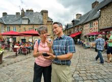 It’s easy to find Wi-Fi at cafés, transit hubs, tourist offices and public squares throughout Europe. Photo by Dominic Arizona Bonuccelli