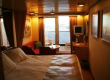 Situated on the stern of the Noordam, the Toulmins’ cabin had a balcony and a 18