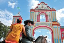 April Fair is a time for both men and women to show off their traditional Sevillian clothing. Photo by Rick Steves