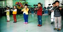 On our day tour in mainland China, children in an elementary school performed for us. Photos by Stephen Addison