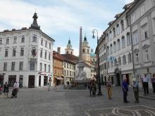 Lubljana’s Mestni trg with the Robba Fountain.