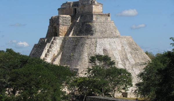 Uxmal’s Casa del Adivino (Pyramid of the Magician). 