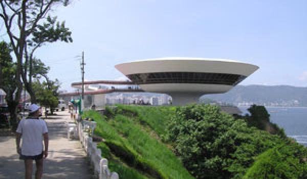 Museo de Arte Comtemporãnea de Niterói (MAC) in Niterói, Brazil