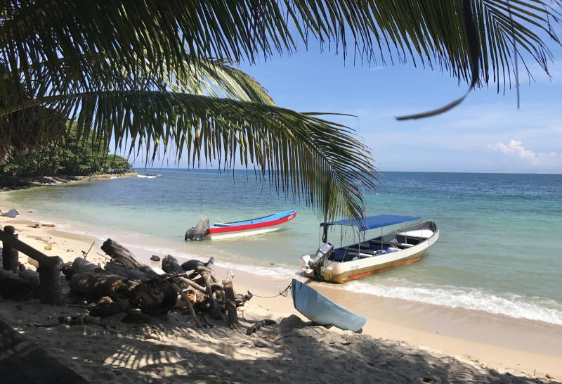 A section of Cocalito Beach near Jeanette Kawas National Park.